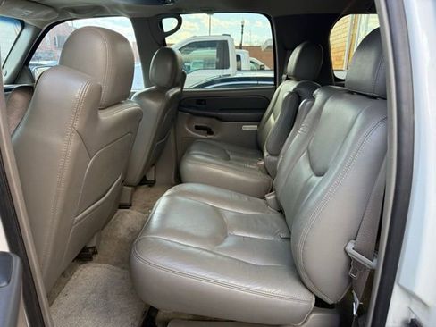Used 2003 Chevrolet Suburban 2500 LT w/ LT Preferred Equipment Group image 6
