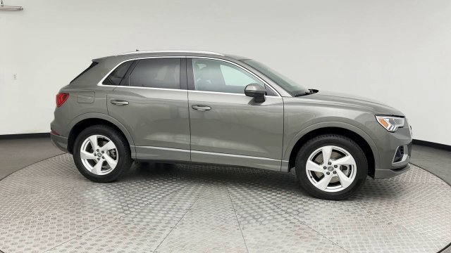 Used 2020 Audi Q3 2.0T Premium Plus w/ Premium Plus Package AWD/4WD image 9