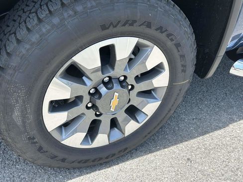 New 2026 Chevrolet Silverado 2500 Custom w/ Custom Value Package AWD/4WD image 9