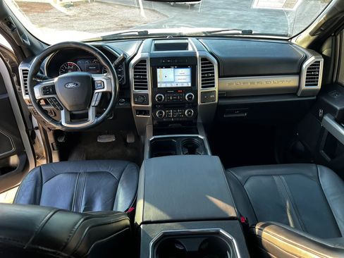 Used 2017 Ford F250 Platinum AWD/4WD image 19