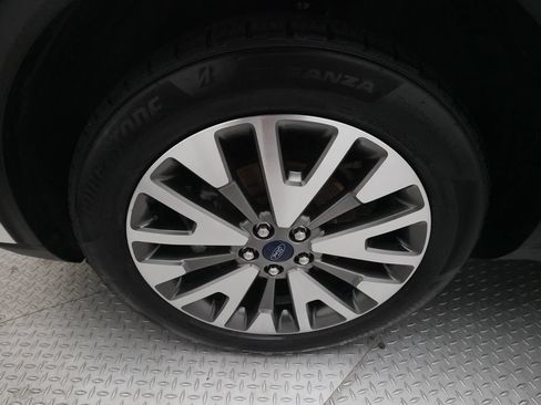 Used 2021 Ford Escape Titanium AWD/4WD image 27
