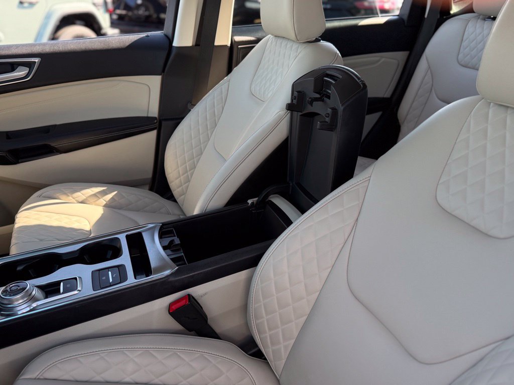 Used 2024 Ford Edge Titanium AWD/4WD image 23