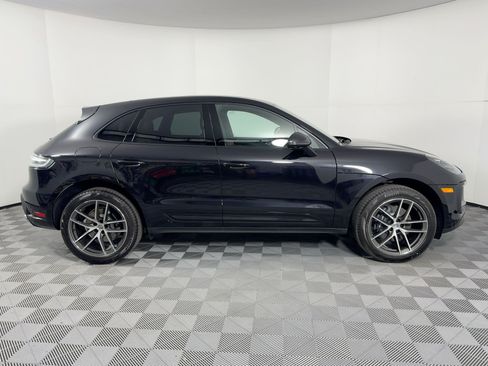Certified 2026 Porsche Macan AWD/4WD image 8