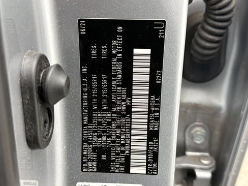 Used 2024 Toyota Corolla Cross LE w/ Moonroof Package image 12