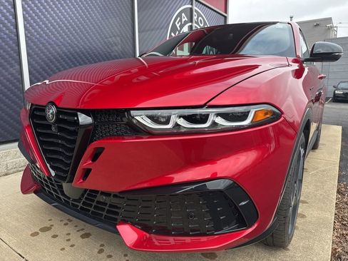 New 2026 Alfa Romeo Tonale Veloce w/ Quick Order Package 23H Volce image 10