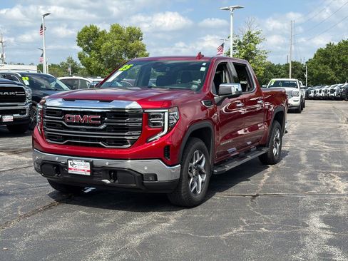 Used 2025 GMC Sierra 1500 SLT w/ SLT Premium Plus Package AWD/4WD image 2