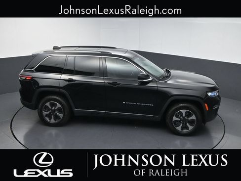 Used 2023 Jeep Grand Cherokee 4WD 4xe image 30