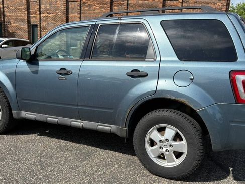 Used 2011 Ford Escape XLT w/ Class II Trailer Tow Pkg AWD/4WD image 6