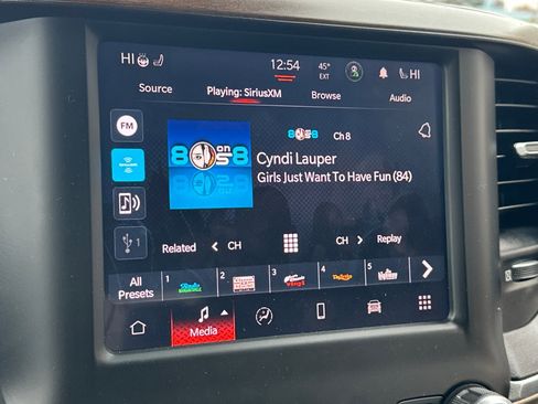 Certified 2022 RAM 1500 Laramie image 17