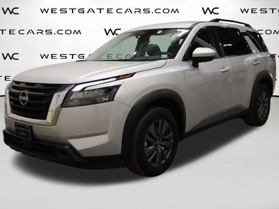 Used 2024 Nissan Pathfinder SV