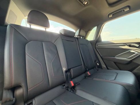 Certified 2025 Audi Q3 2.0T Premium Plus w/ Premium Plus Package AWD/4WD image 19