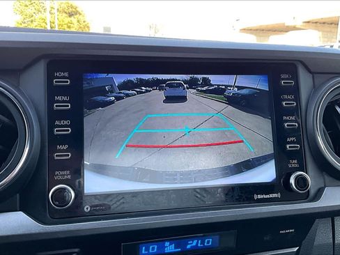 Used 2023 Toyota Tacoma TRD Sport w/ Technology Package image 28