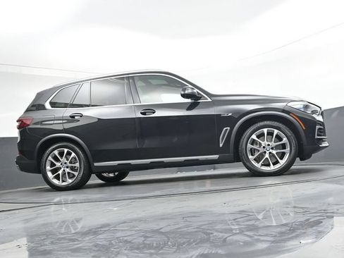 Used 2022 BMW X5 xDrive45e w/ Executive Package AWD/4WD image 38