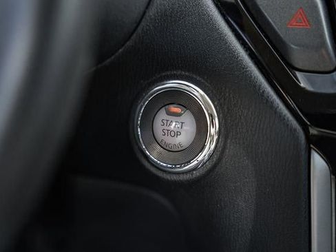 Used 2017 Nissan Pathfinder S image 21