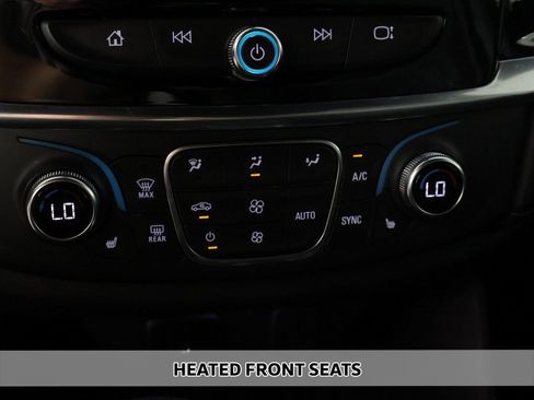 Used 2023 Chevrolet Traverse LT FWD image 6