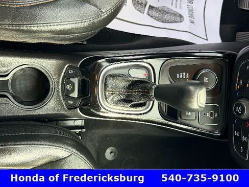 Used 2018 Jeep Compass Limited w/ Navigation Group AWD/4WD image 27