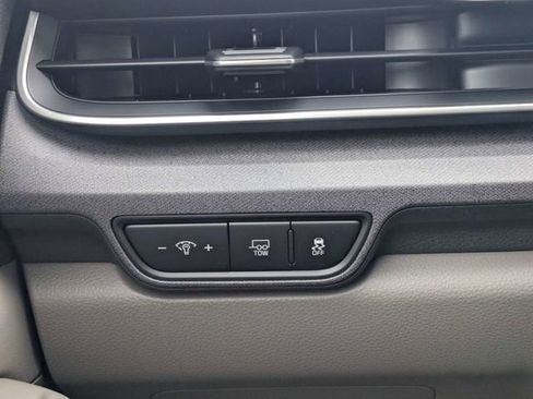 New 2026 Kia Carnival EX FWD image 21