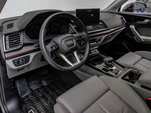 Used 2024 Audi Q5 2.0T Premium Plus AWD/4WD image 3