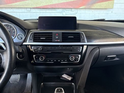 Used 2017 BMW 330i Sedan w/ Driver Assistance Package RWD image 14