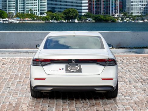 Certified 2024 Honda Accord LX image 11