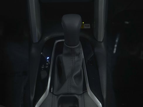 Used 2023 Toyota Corolla Cross LE image 18