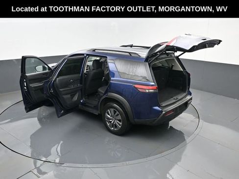 Used 2025 Nissan Pathfinder SV AWD/4WD image 28
