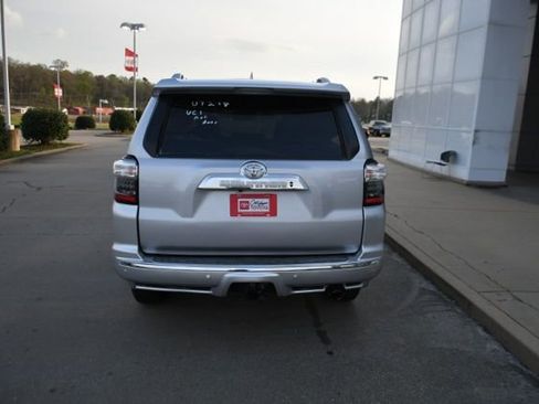 Used 2022 Toyota 4Runner Limited image 4