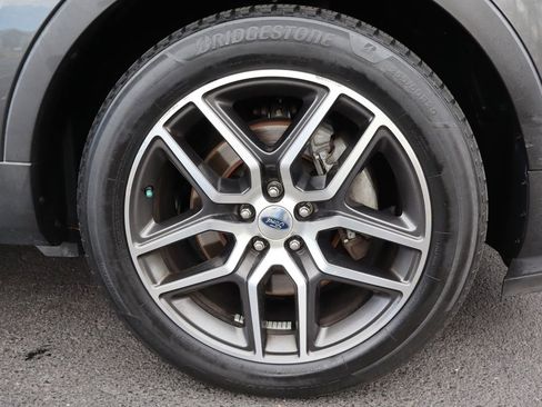 Used 2016 Ford Explorer Sport w/ Equipment Group 401A image 47