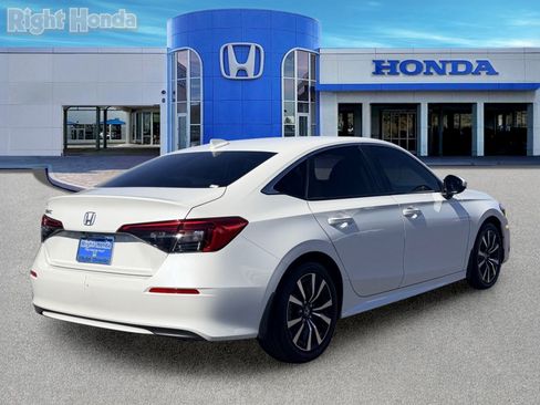 Used 2024 Honda Civic EX image 7