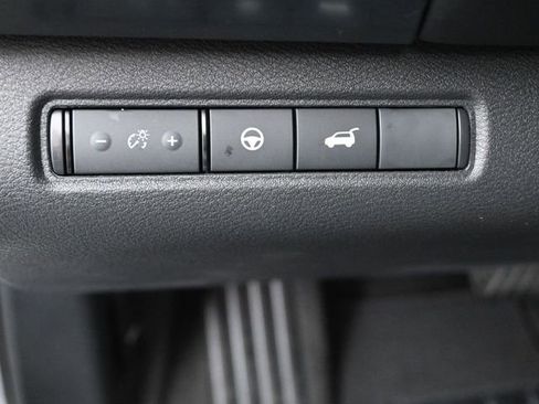 New 2026 Nissan Pathfinder SL w/ SL Premium Package image 21