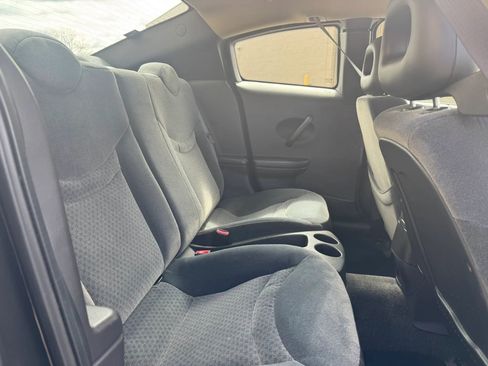 Used 2004 Saturn ION Level 3 w/ Travel Pkg FWD image 32