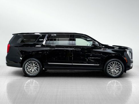 Used 2025 GMC Yukon XL Denali w/ Sun & Power Step Package AWD/4WD image 6