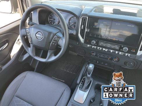 Used 2025 Nissan Frontier SV RWD image 15