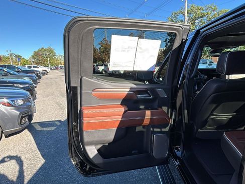 Certified 2024 GMC Sierra 1500 Denali Ultimate image 32