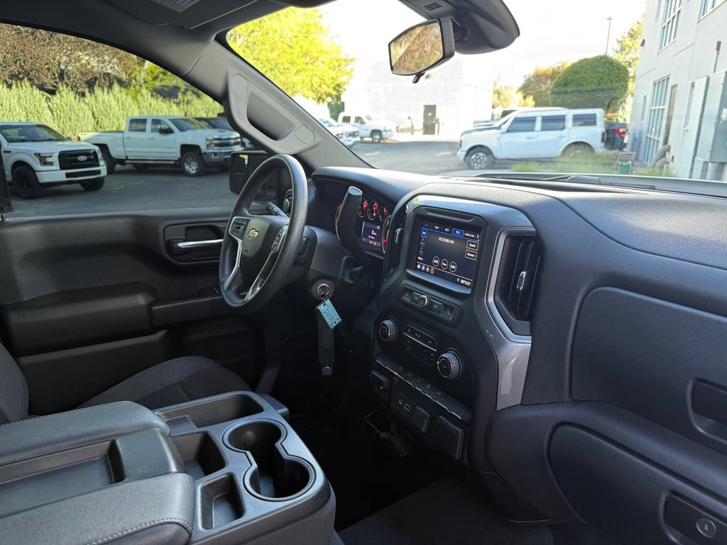 Used 2022 Chevrolet Silverado 1500 Custom w/ Safety Confidence Package AWD/4WD image 41