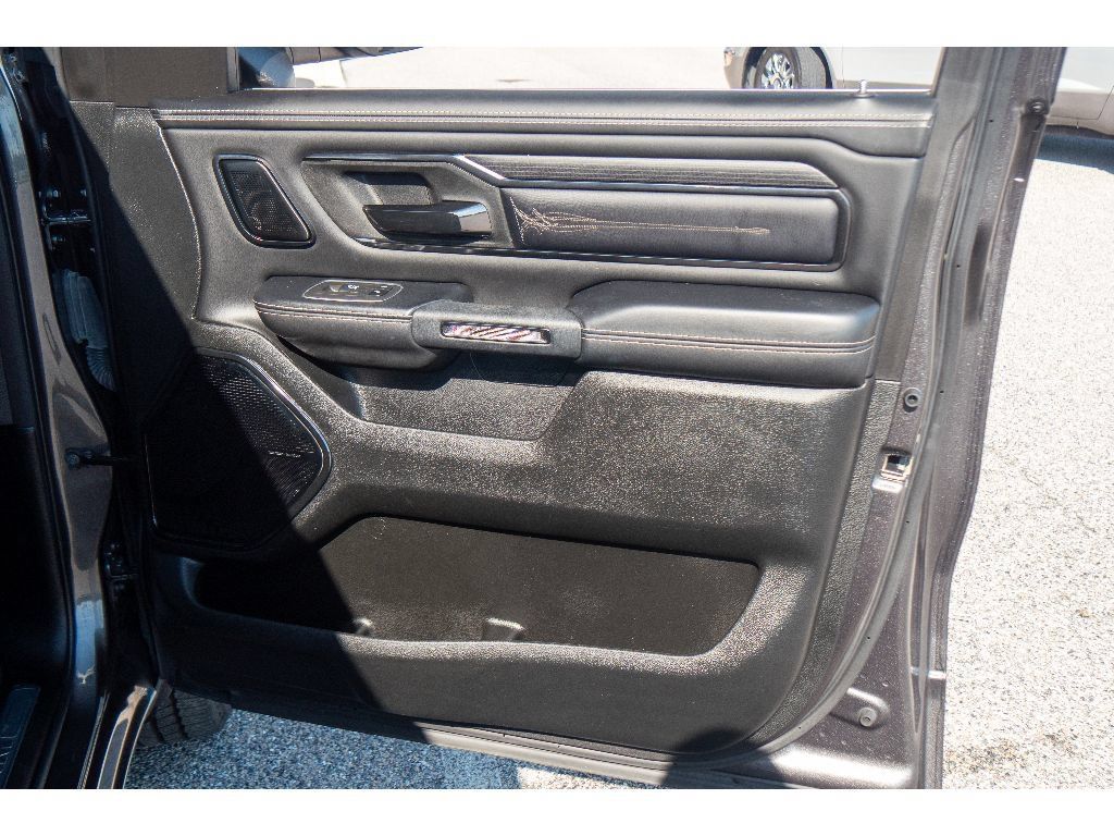 Used 2022 RAM 1500 Limited AWD/4WD image 16