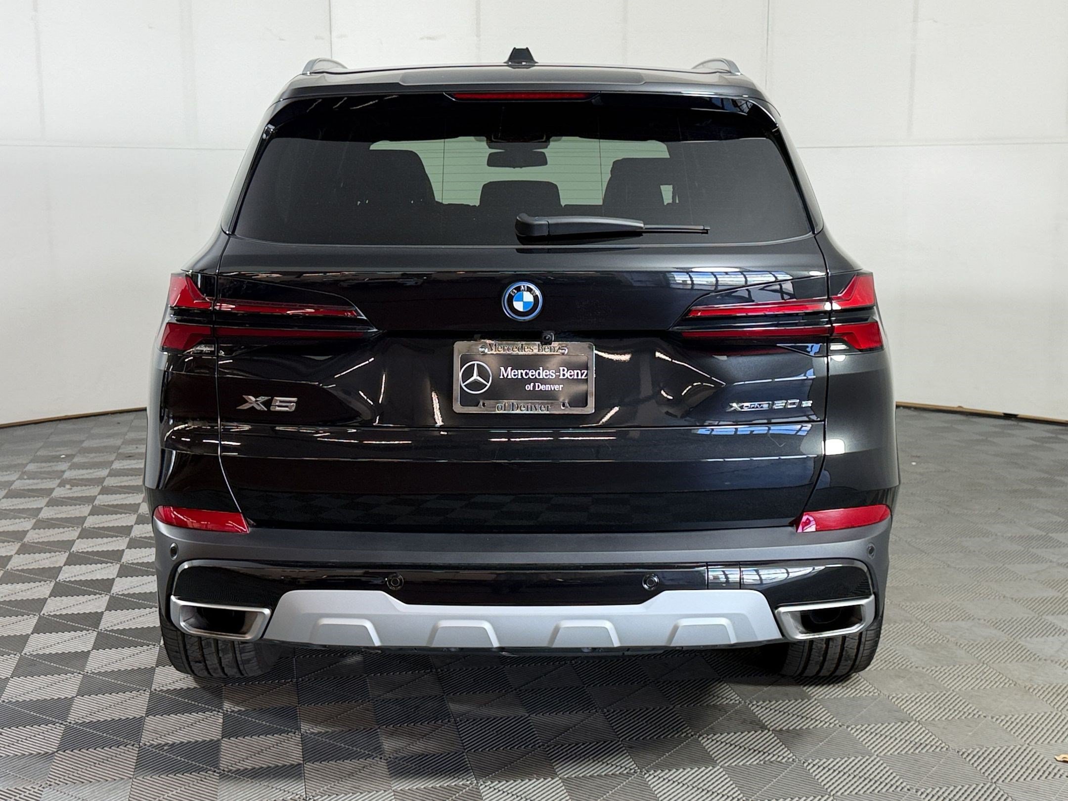 Used 2025 BMW X5 xDrive50e AWD/4WD image 10