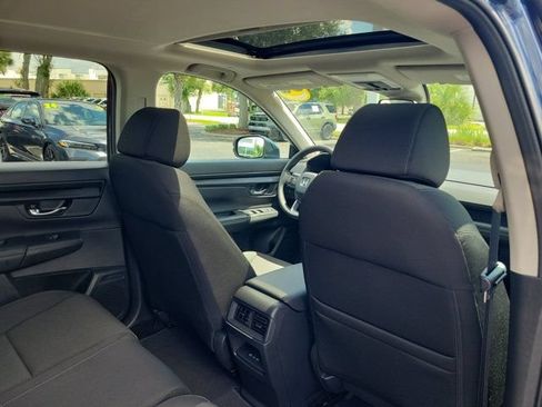 Used 2025 Honda CR-V EX image 9