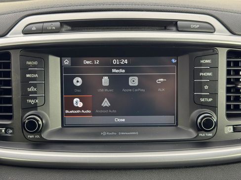 Used 2019 Kia Sorento LX w/ LX Convenience Package image 22