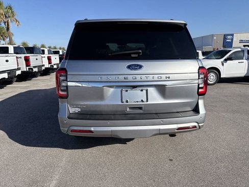Used 2024 Ford Expedition Platinum AWD/4WD image 4