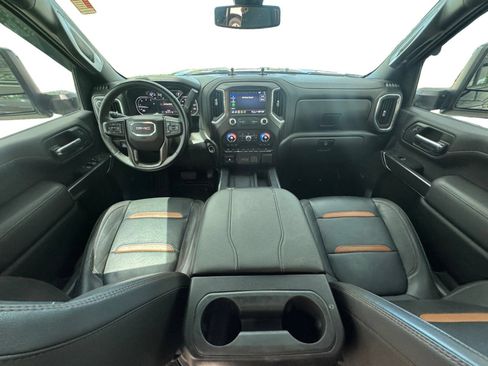Used 2023 GMC Sierra 3500 AT4 w/ AT4 Preferred Package AWD/4WD image 11