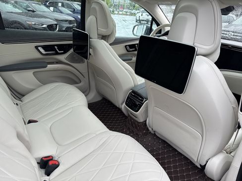 Certified 2023 Mercedes-Benz EQS 580 4MATIC SUV image 11