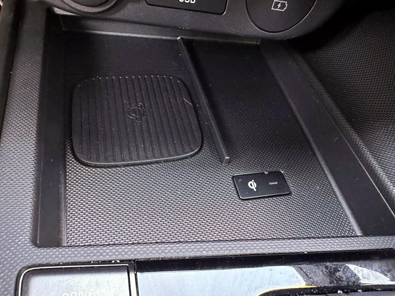 Used 2025 Hyundai Elantra Sport FWD image 25