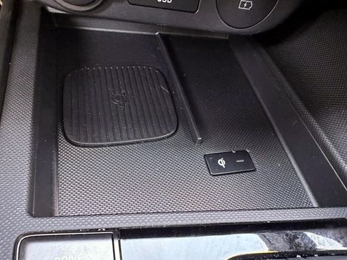 Used 2025 Hyundai Elantra Sport FWD image 25