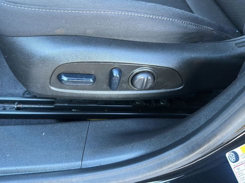 Used 2024 Chevrolet Malibu LT image 25