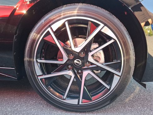 New 2025 Nissan Sentra SR w/ SR Premium Package image 4