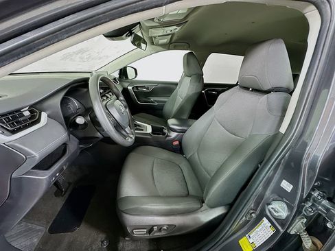 Used 2024 Toyota RAV4 XLE image 21