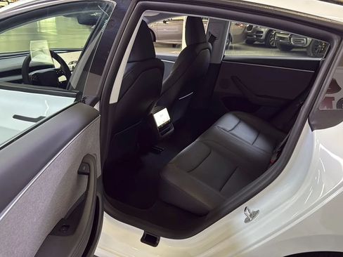 Used 2025 Tesla Model 3 Long Range RWD image 19
