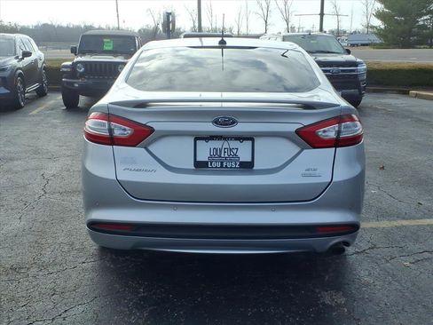 Used 2016 Ford Fusion SE image 31