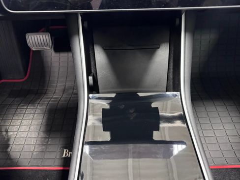 Used 2019 Tesla Model 3 Mid Range RWD image 24